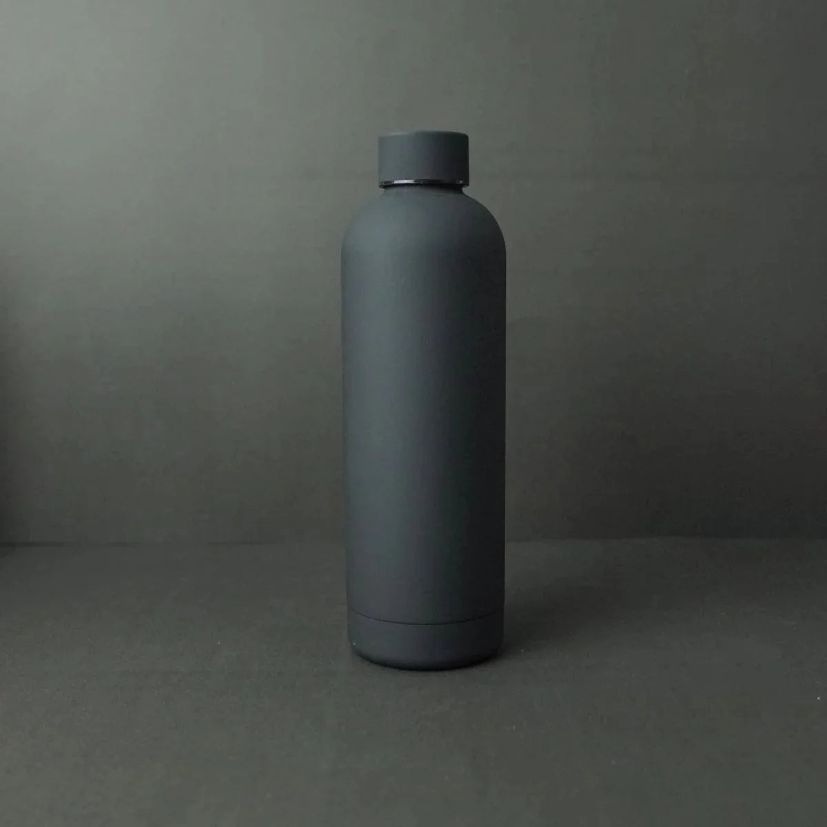 Stainless Steel Water Bottle - Vacuum insulated
